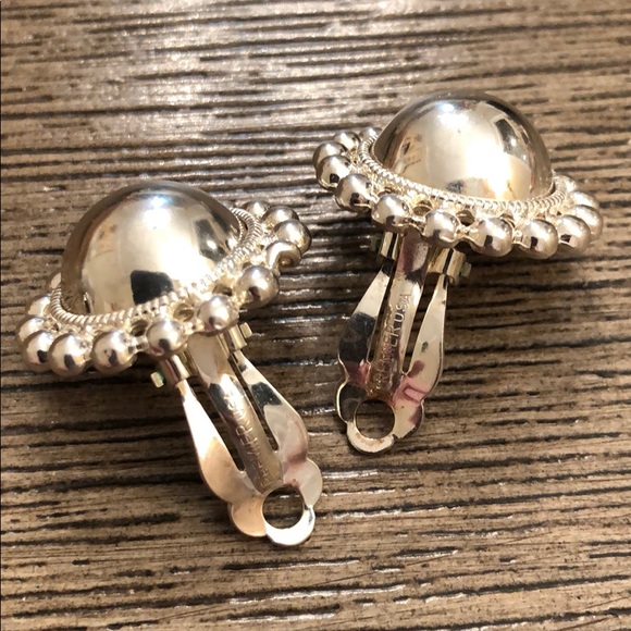 Premier Design Round Circle Button Clip Earrings - Picture 10 of 14